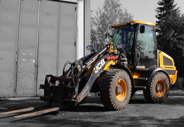 JCB-409
